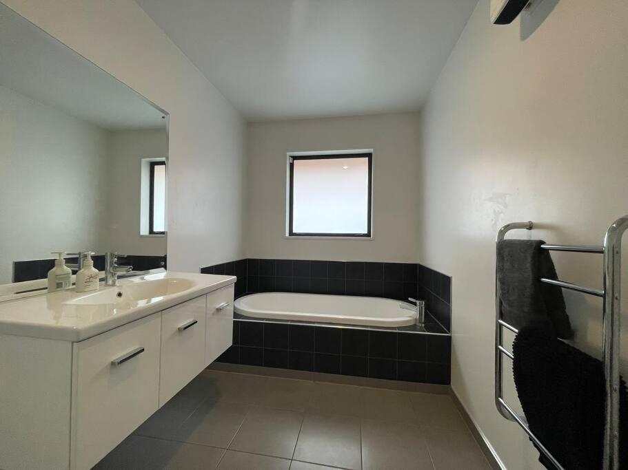 Spacious 4 Bed Family Home Christchurch Dış mekan fotoğraf