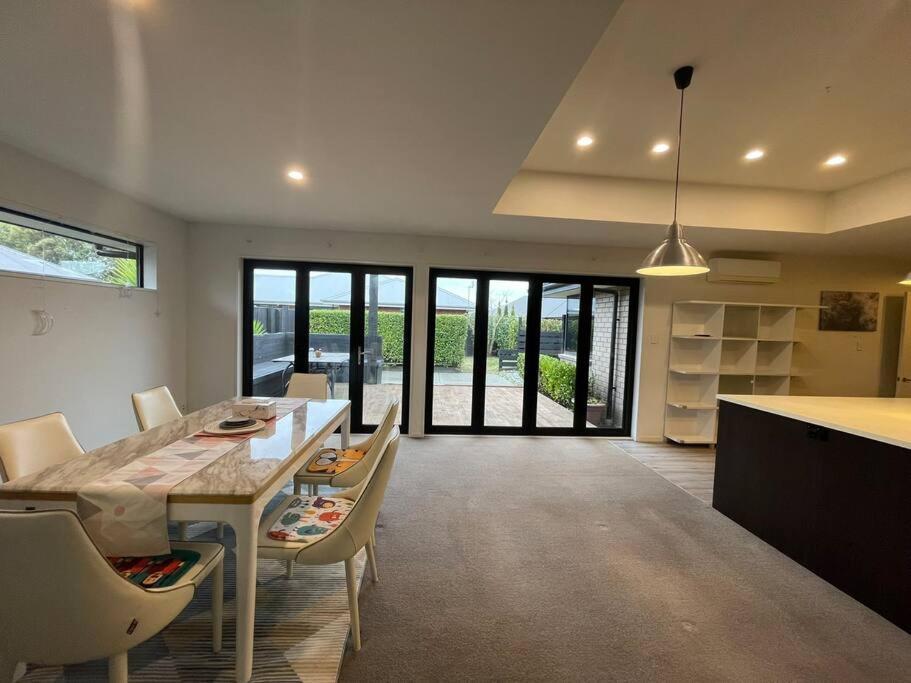 Spacious 4 Bed Family Home Christchurch Dış mekan fotoğraf